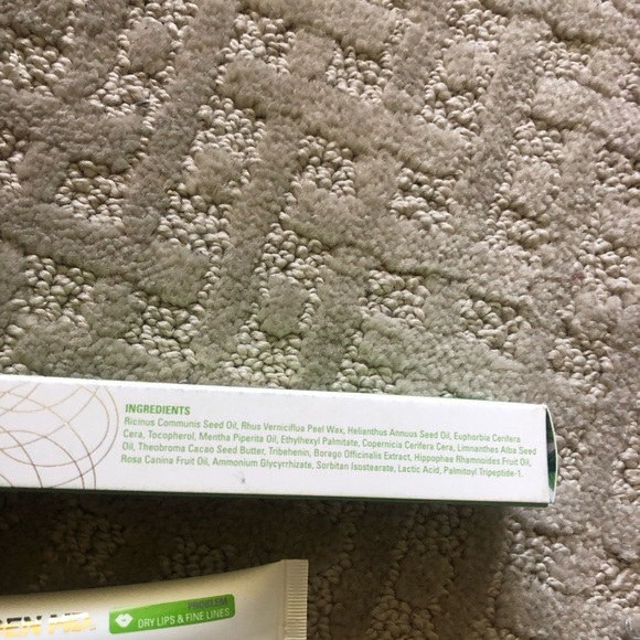 GOLDFADEN MD solution lip therapy restoring lip balm 15ml - Picture 5 of 8